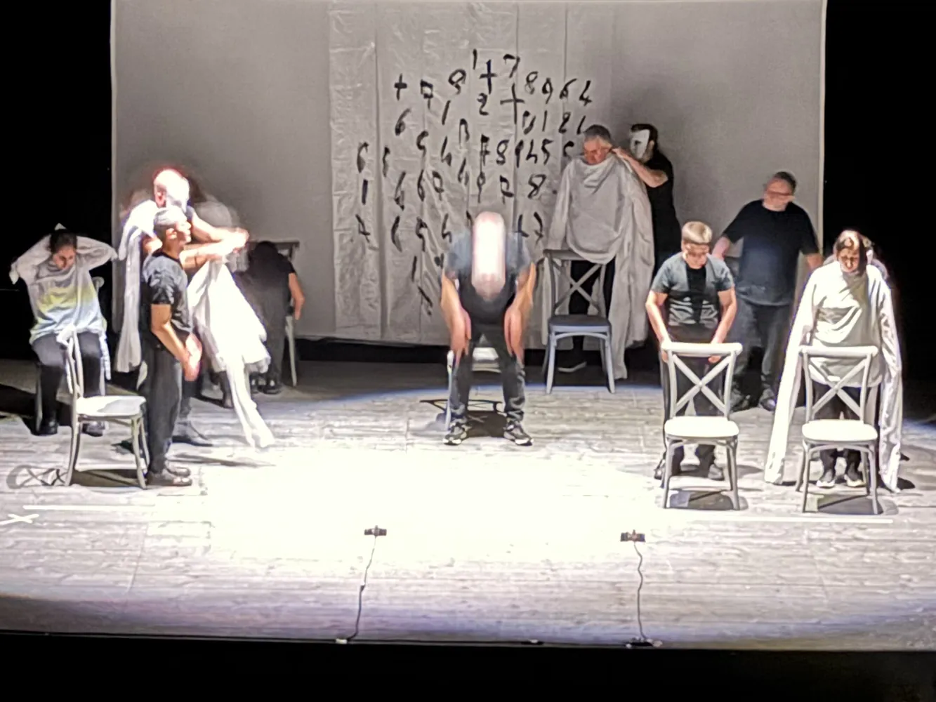 Foto dello Spettacolo teatrale “Io-La Rinascita” a cura della Compagnia Teatrale Il Giullare – Coop. Soc. Promozione Sociale e Solidarietà di Trani- Meeting del Volontariato 2025 "Il Coraggio della Speranza" 13 Dicembre 2025 ore 21:00